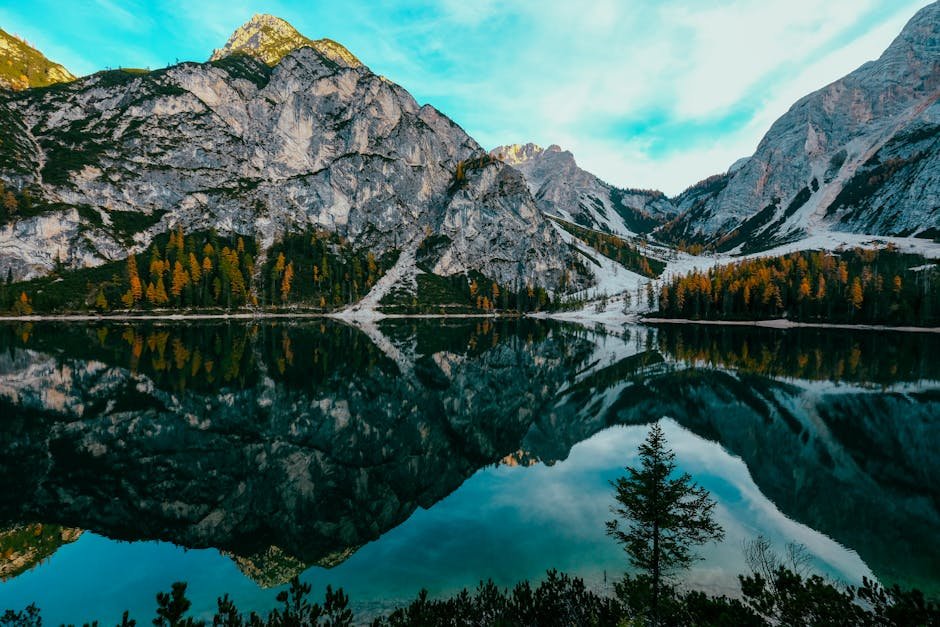 Mountain Landscapes - A breathtaking view of Lake Braies with mountain #1525041